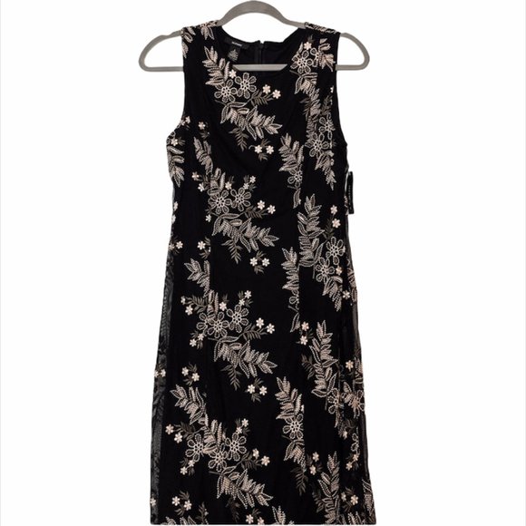 Alfani Dresses & Skirts - NWT!! Alfani Embroidered Dress!